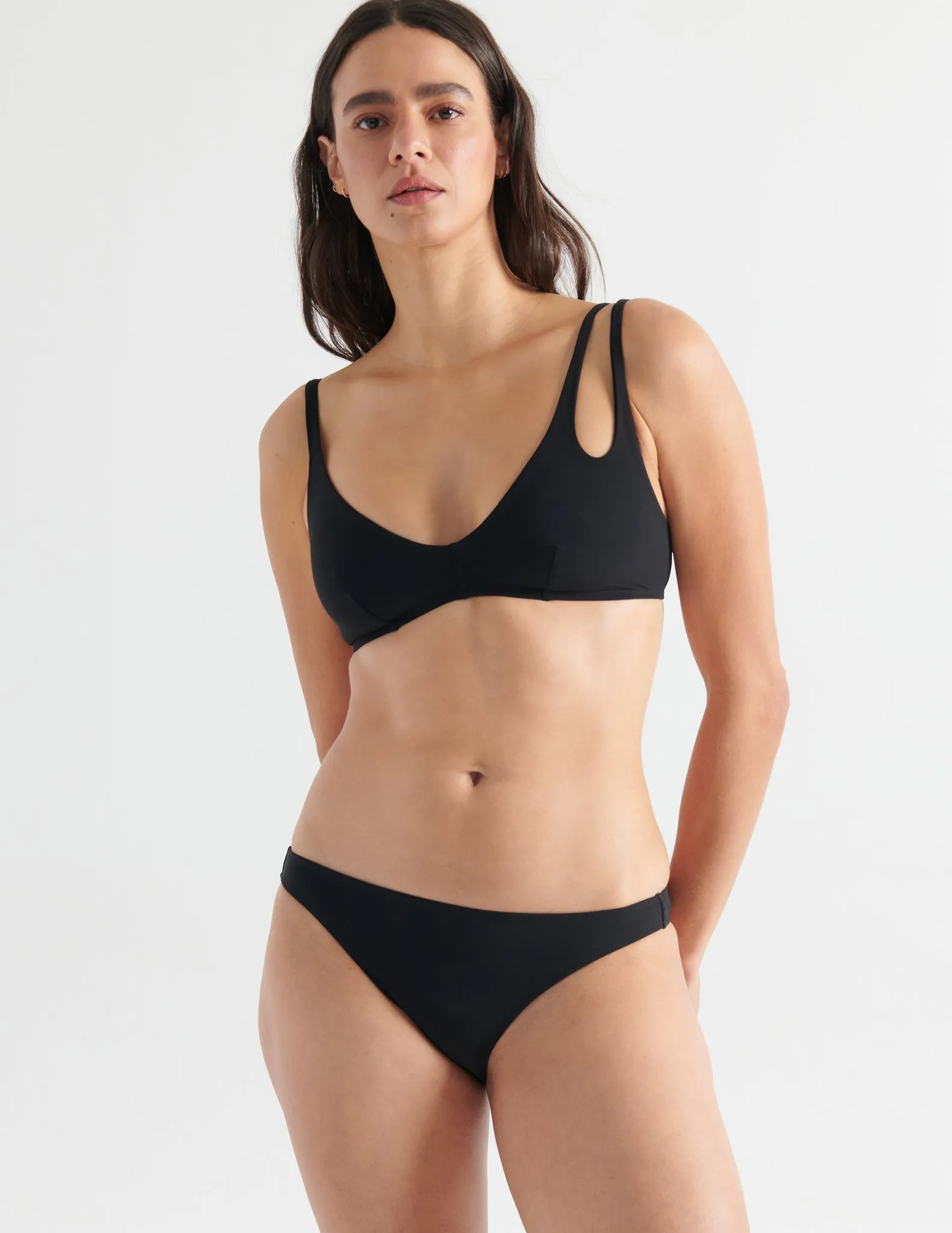 Araks: Elias Bikini Top - Black (D Cup)