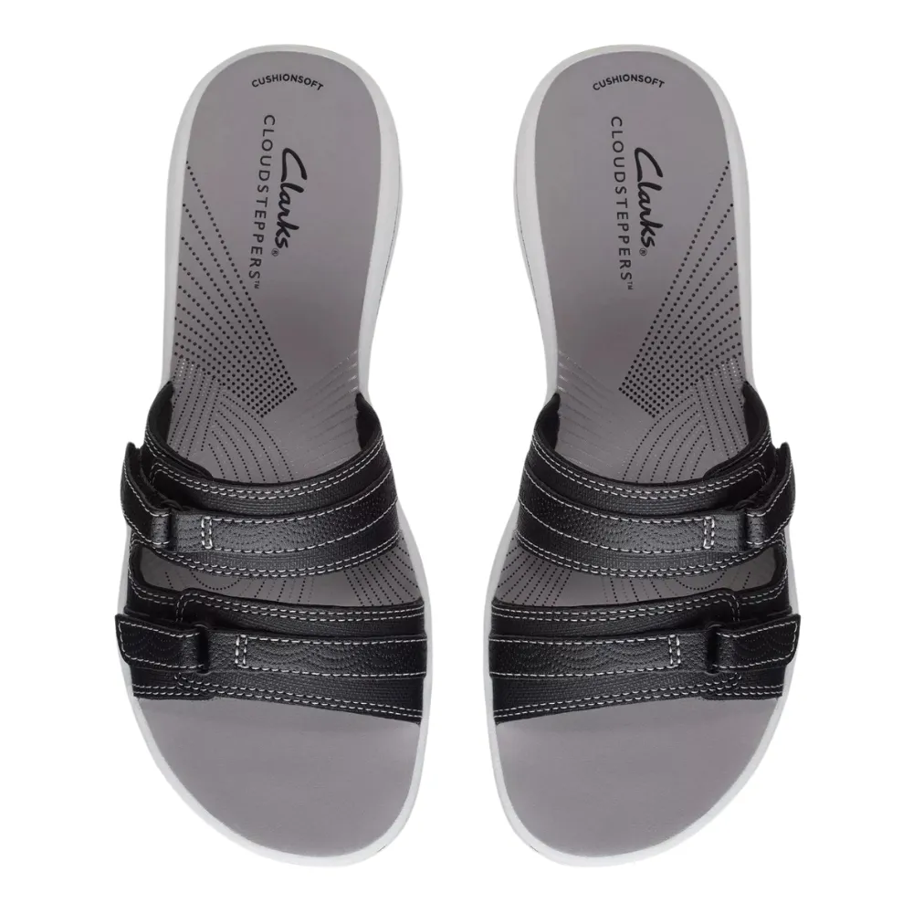 Clarks Breeze Piper Black Patent Sandal (Women's)