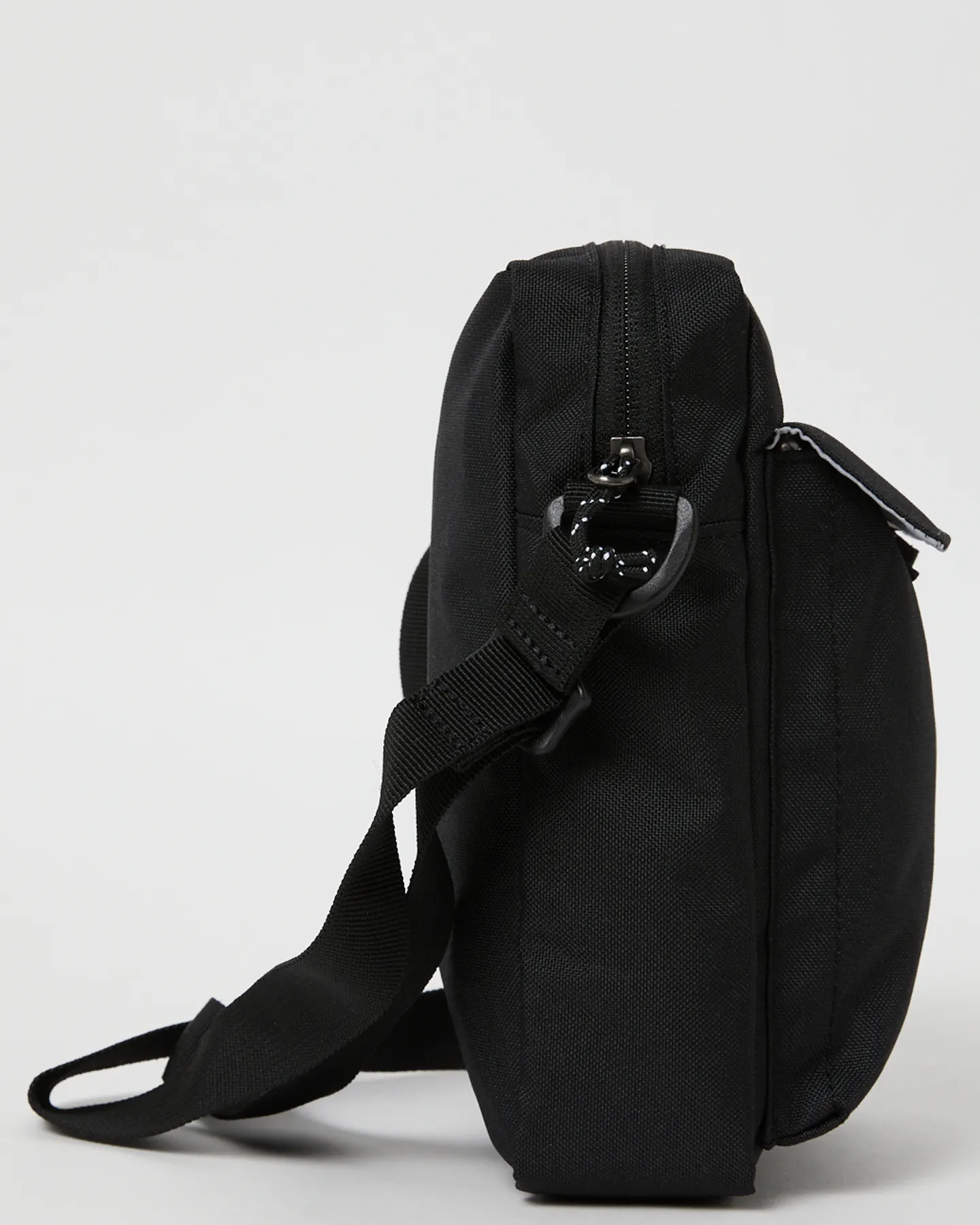 Columbia Zig Zag Side Bag - Black | SurfStitch