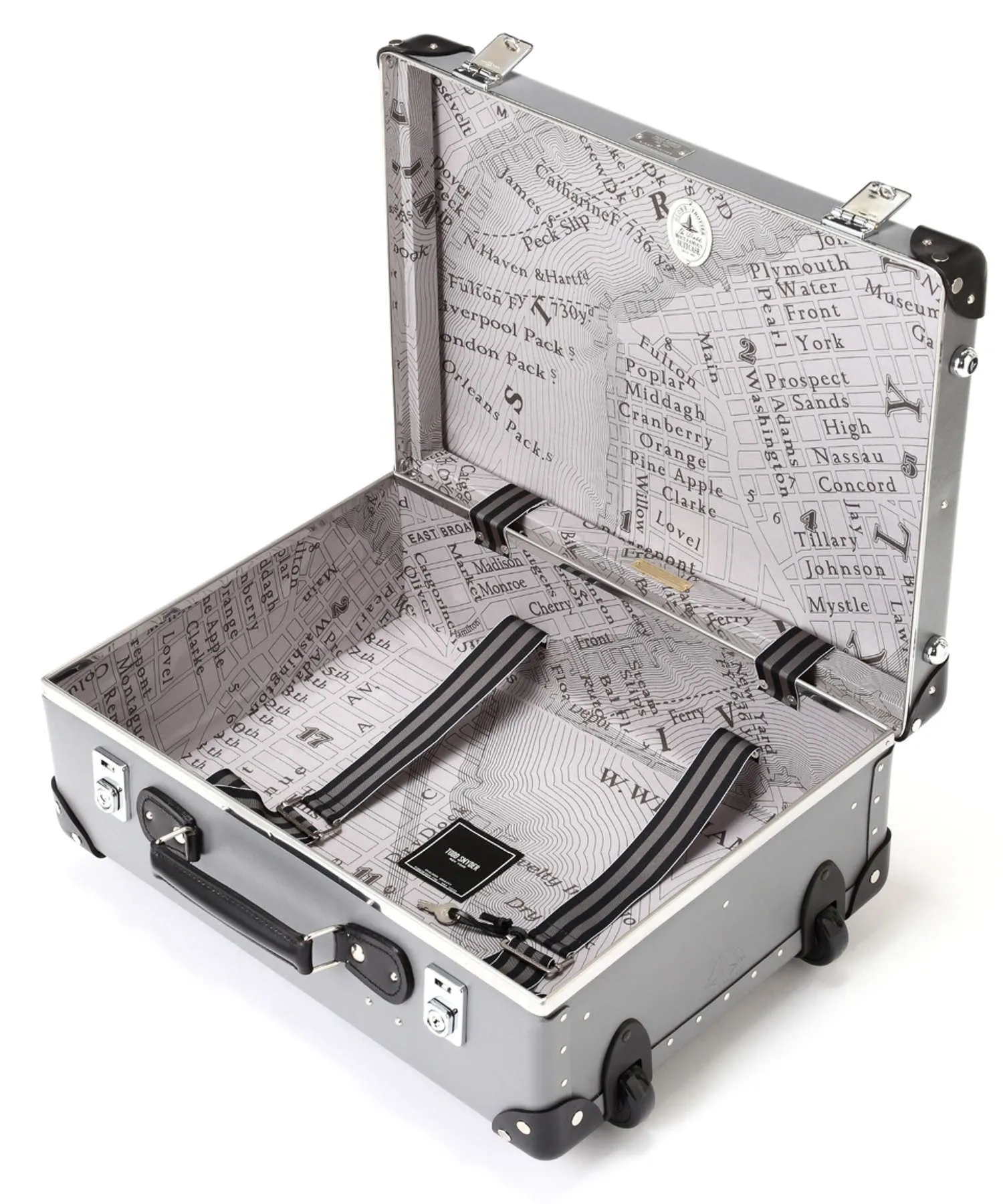 Globe-Trotter X Todd Snyder 18 Suitcase in Grey