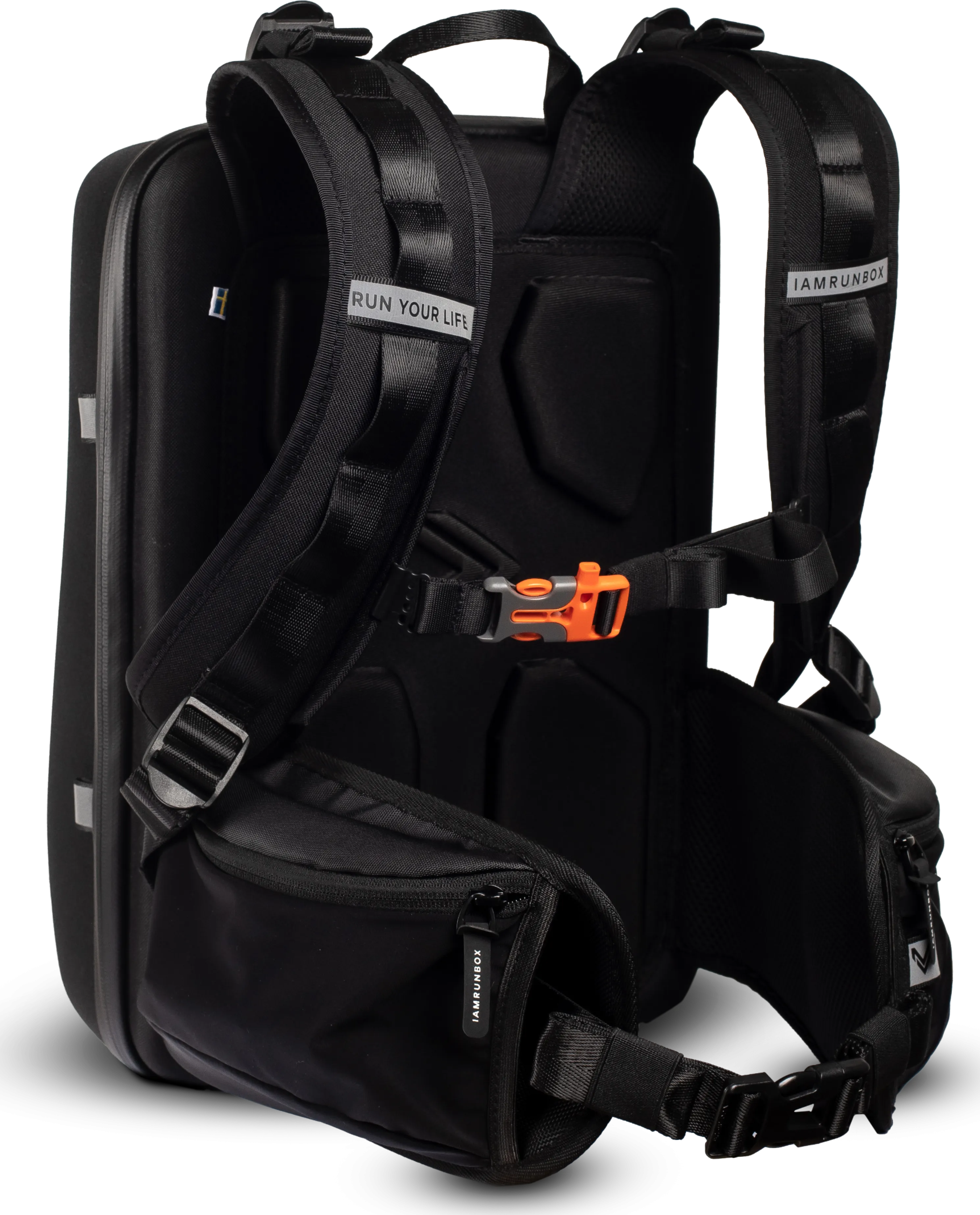 IAMRUNBOX Backpack Pro 16" Black | Buy IAMRUNBOX Backpack Pro 16" Black here | Outnorth