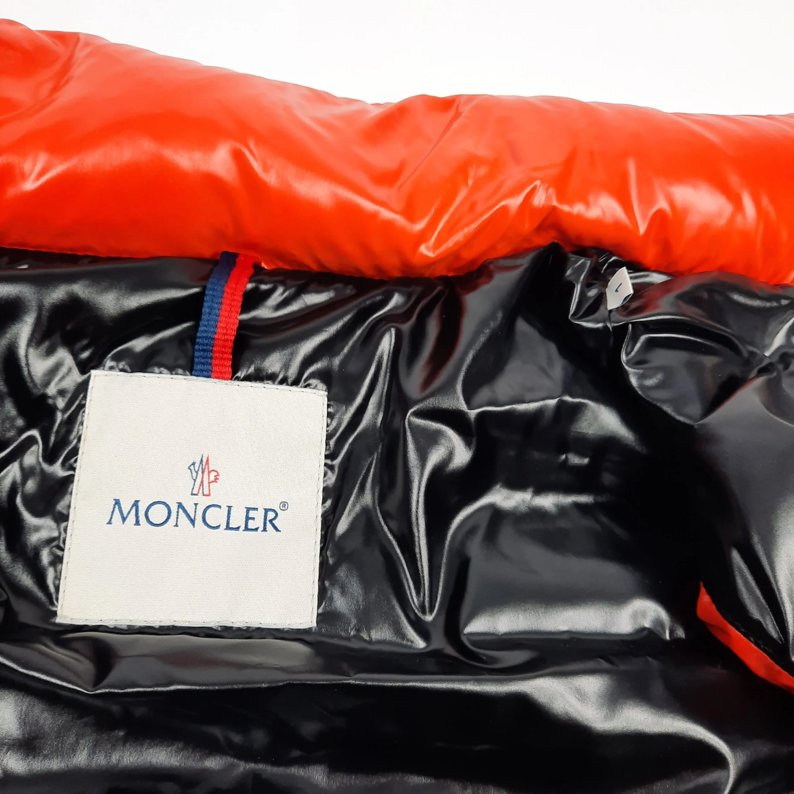 Moncler Tibet - Authentic Luxury Designer