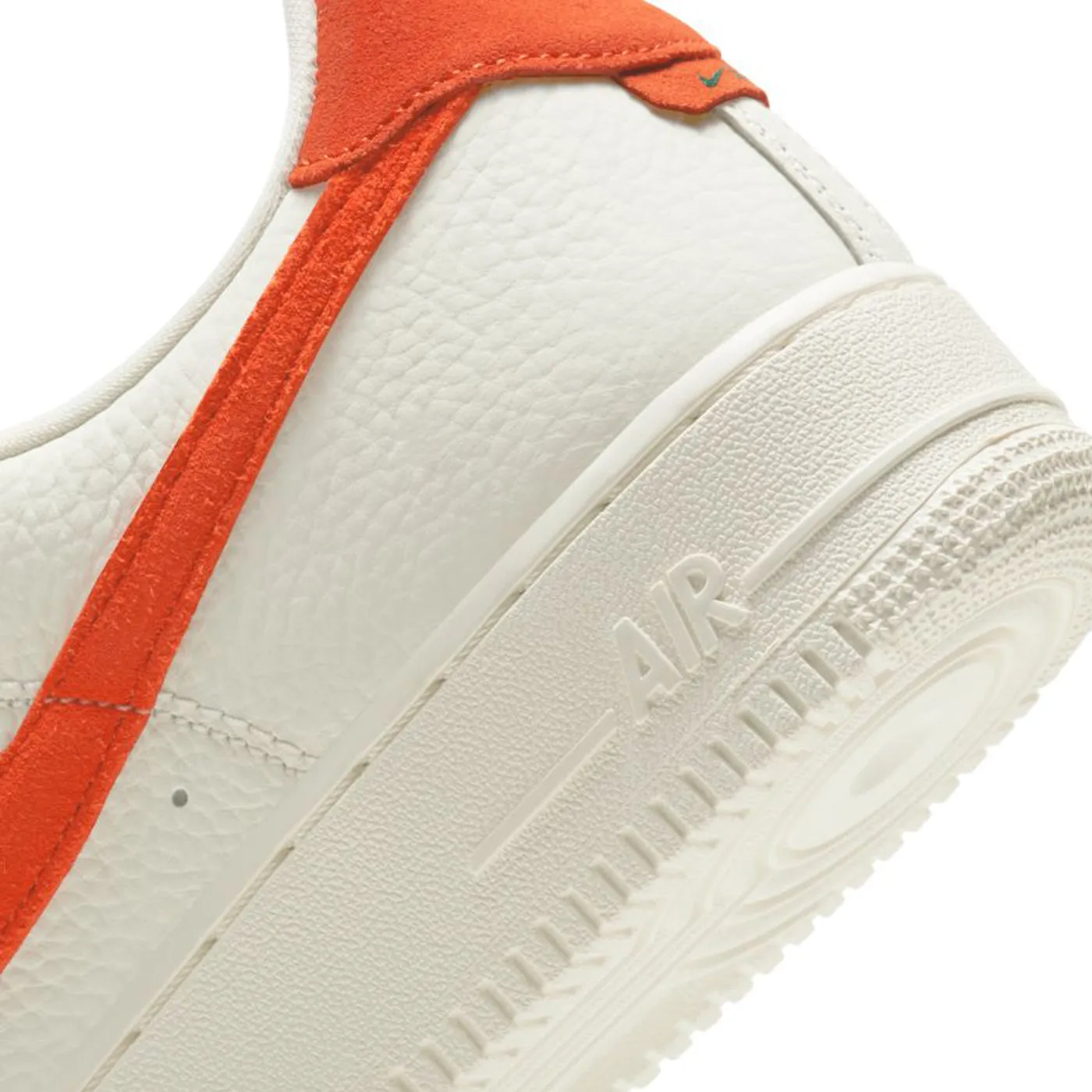 Nike Air Force 1 '07 Craft Sail/Mantra Orange-Forest