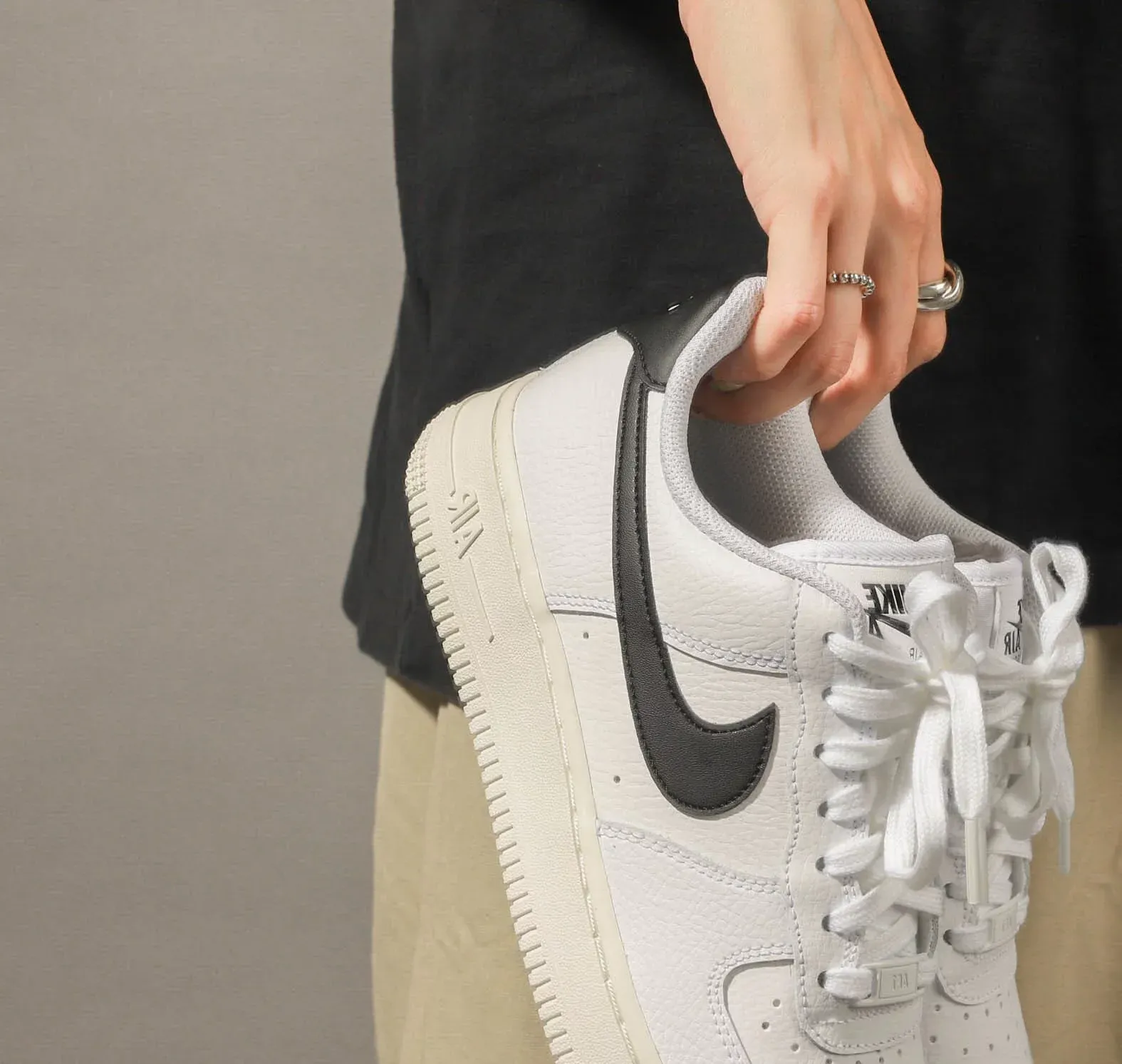 Nike Air Force 1 AF1 '07 'White Black' (Women's) [315115-165]