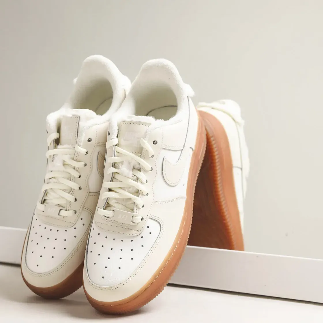 Nike Air Force 1 Caramel Milk (Women's) [FV3701-119]