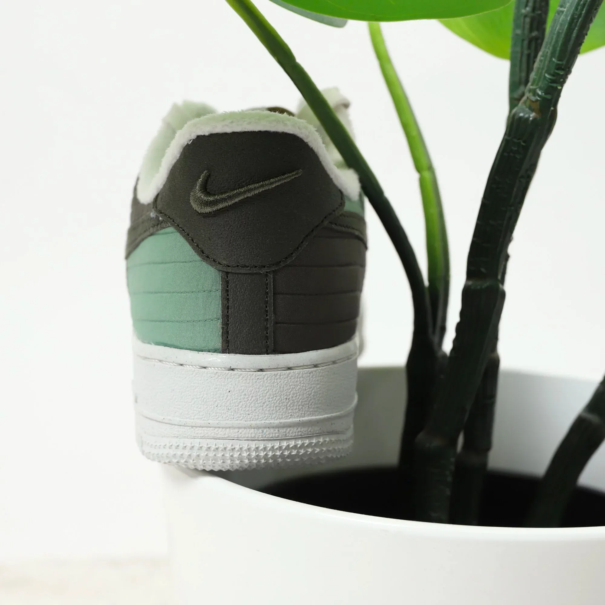 Nike Air Force 1 Low Toasty Oil Green [DC8744-300]