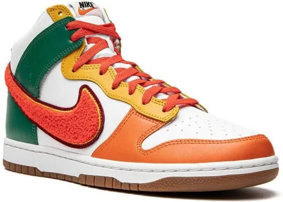 Nike Dunk Hi Retro University 