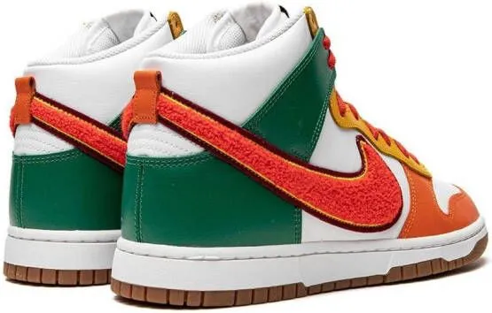 Nike Dunk Hi Retro University 