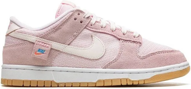 Nike Dunk Low SE 