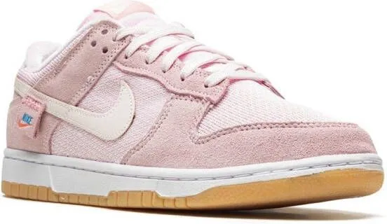 Nike Dunk Low SE 