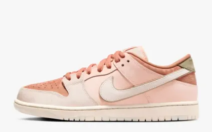 Nike SB Dunk Low Pro PRM Shoe - Amber Brown/Guava Ice-Crimson Tint-Hemp