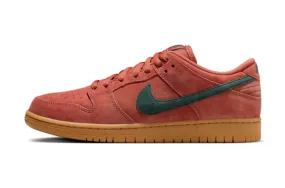 Nike SB Dunk Low Pro Shoe - Burnt Sunrise/Vintage Green