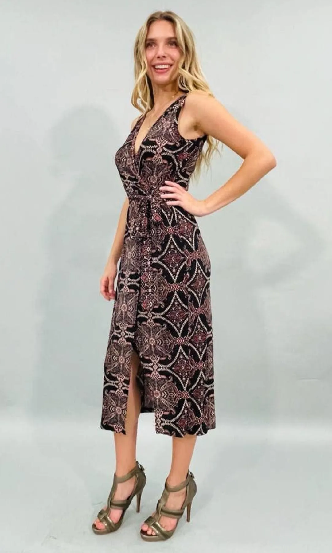 Renee C Sleeveless Paisley V-neck Wrap Dress