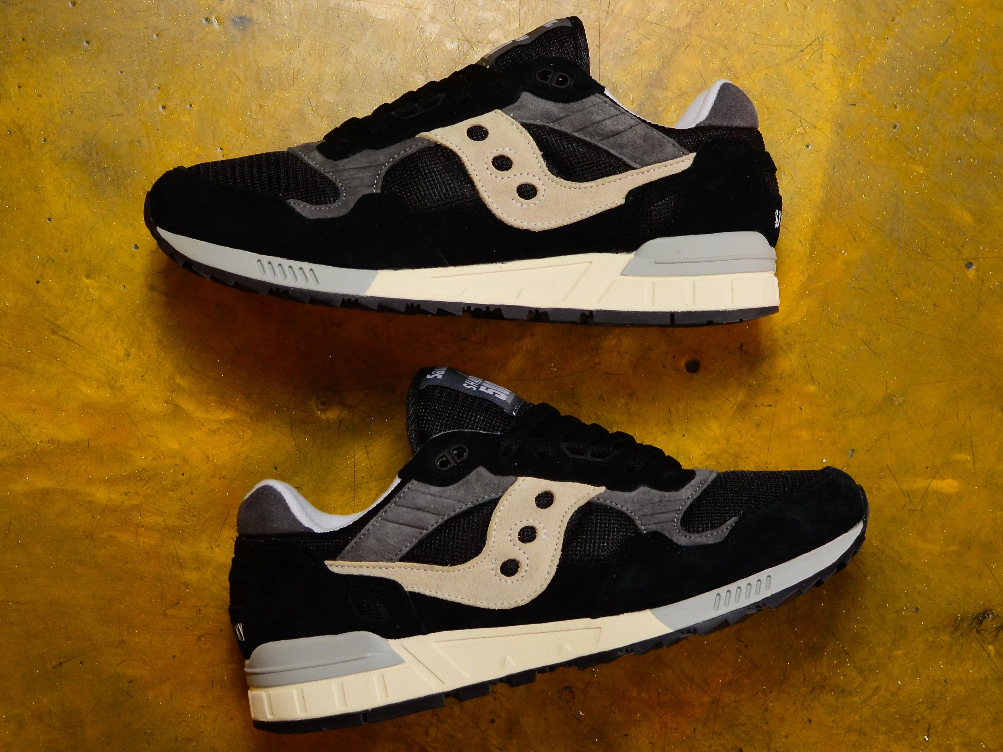 Saucony Shadow 5000 - Black