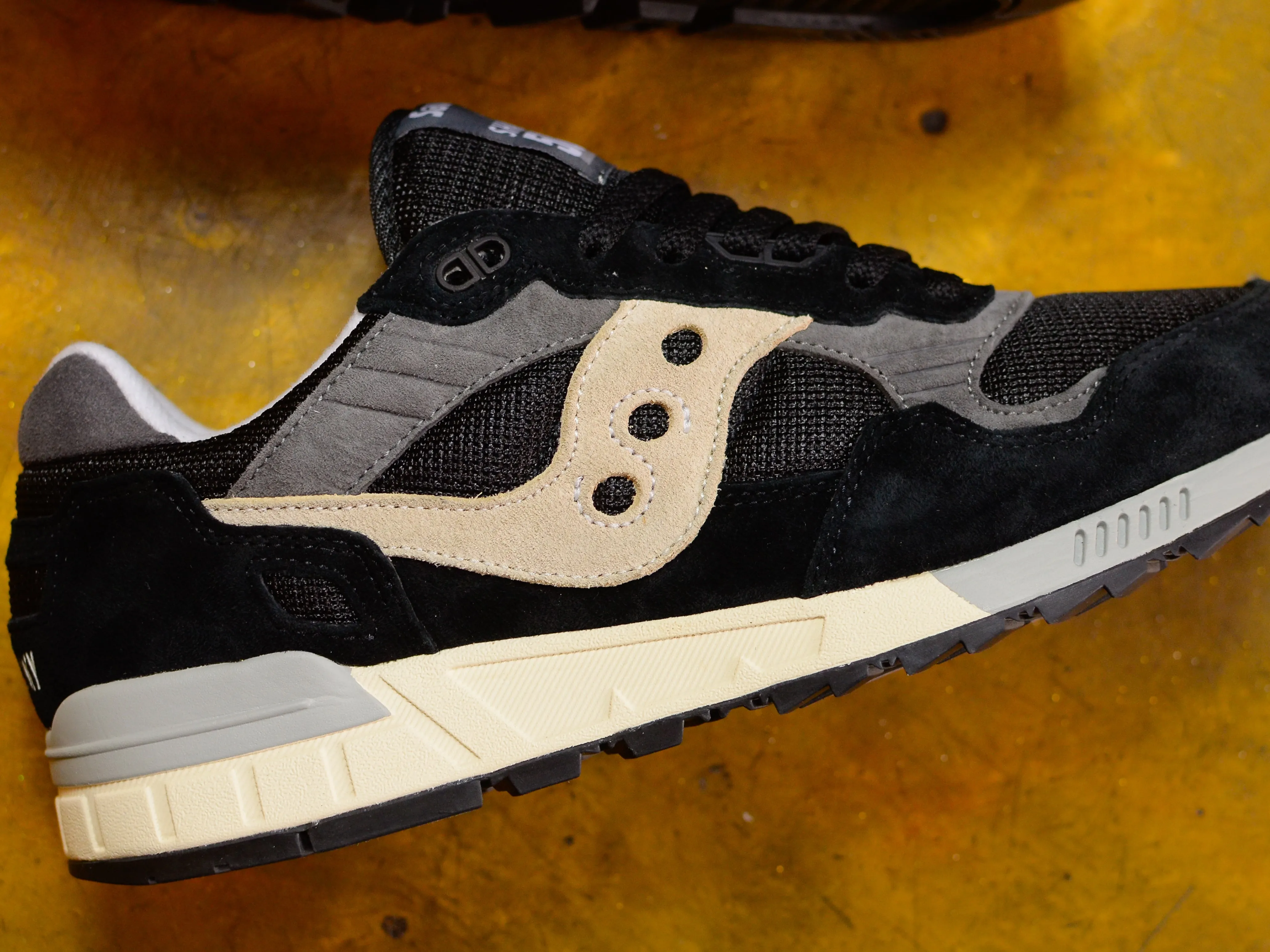 Saucony Shadow 5000 - Black