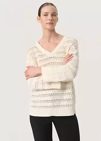 SLSkylah V-Neck Three-Quarter Sleeve Pullover by Soaked in Luxury | Look Again